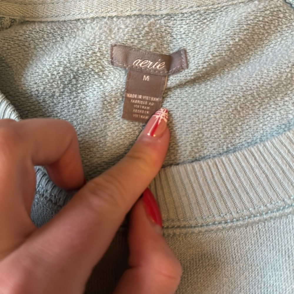 Blue aerie size mediumum sweatshirt small makeup spot - Picture 2 of 3